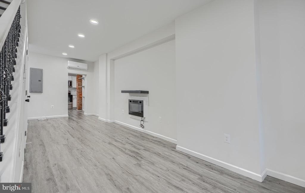 3435 Hickory Avenue - Photo 3