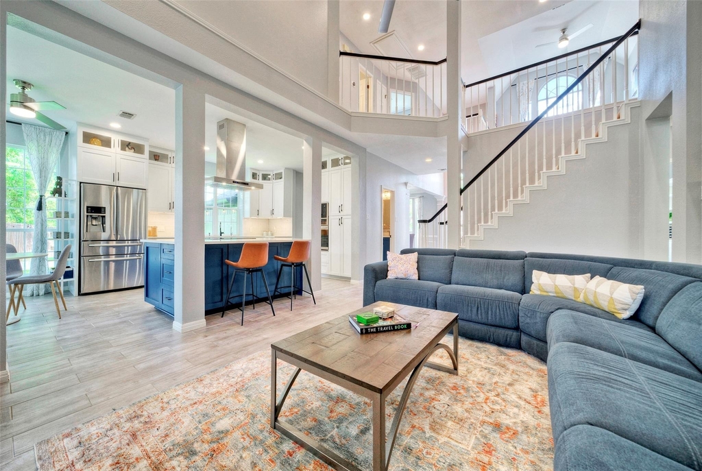 3002 Barton Point Cir - Photo 9