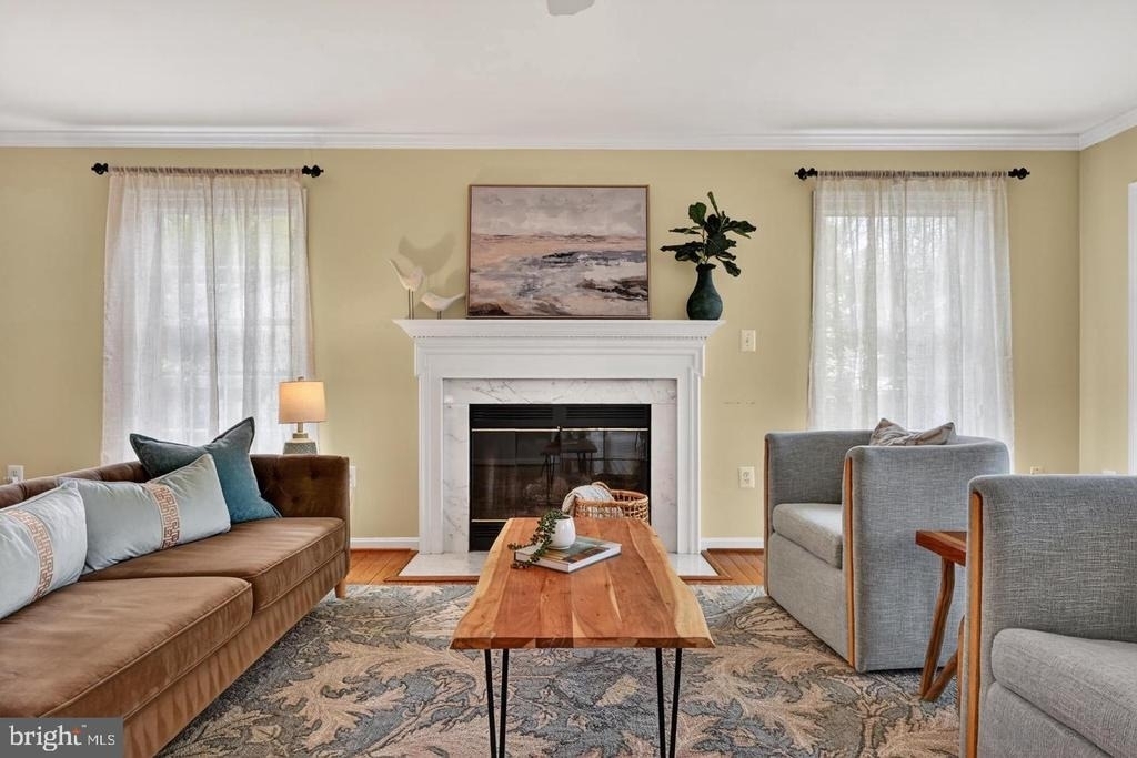 928 Waterview Drive - Photo 7