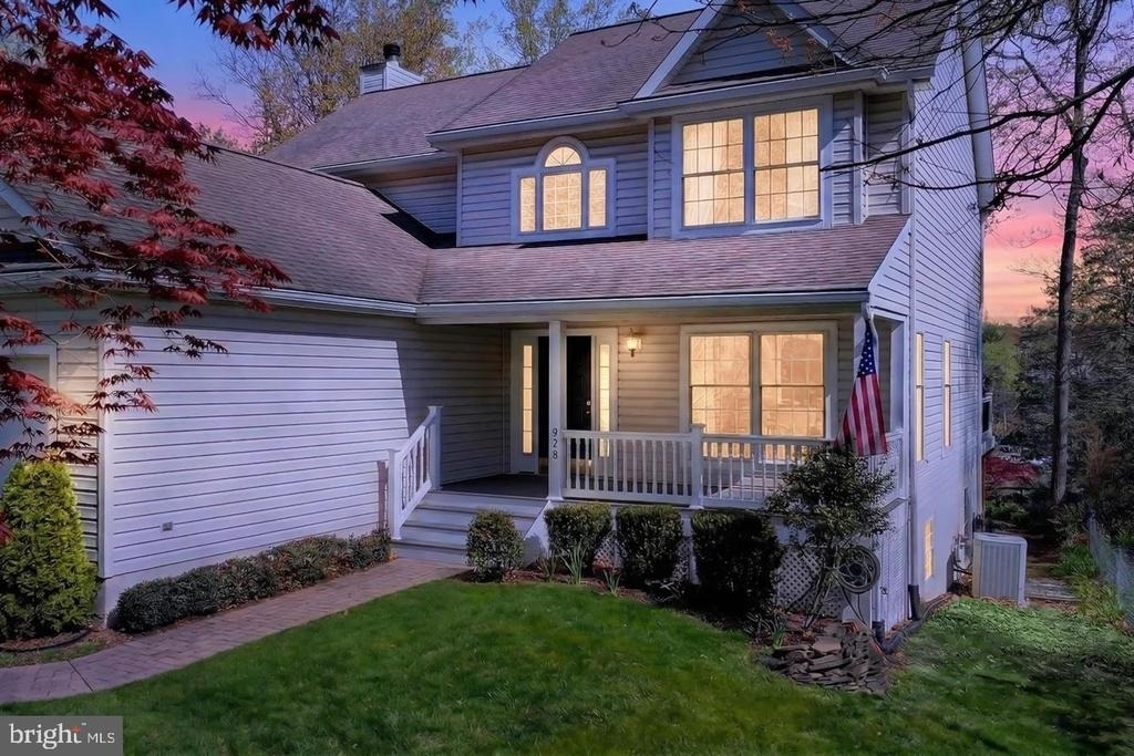 928 Waterview Drive - Photo 33