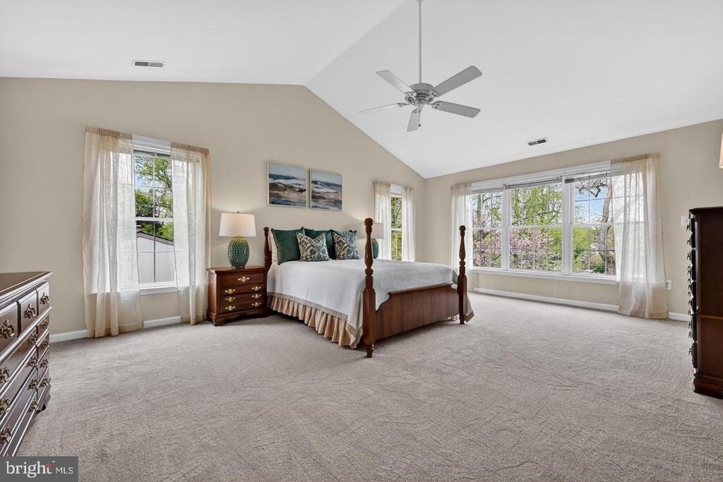 928 Waterview Drive - Photo 17