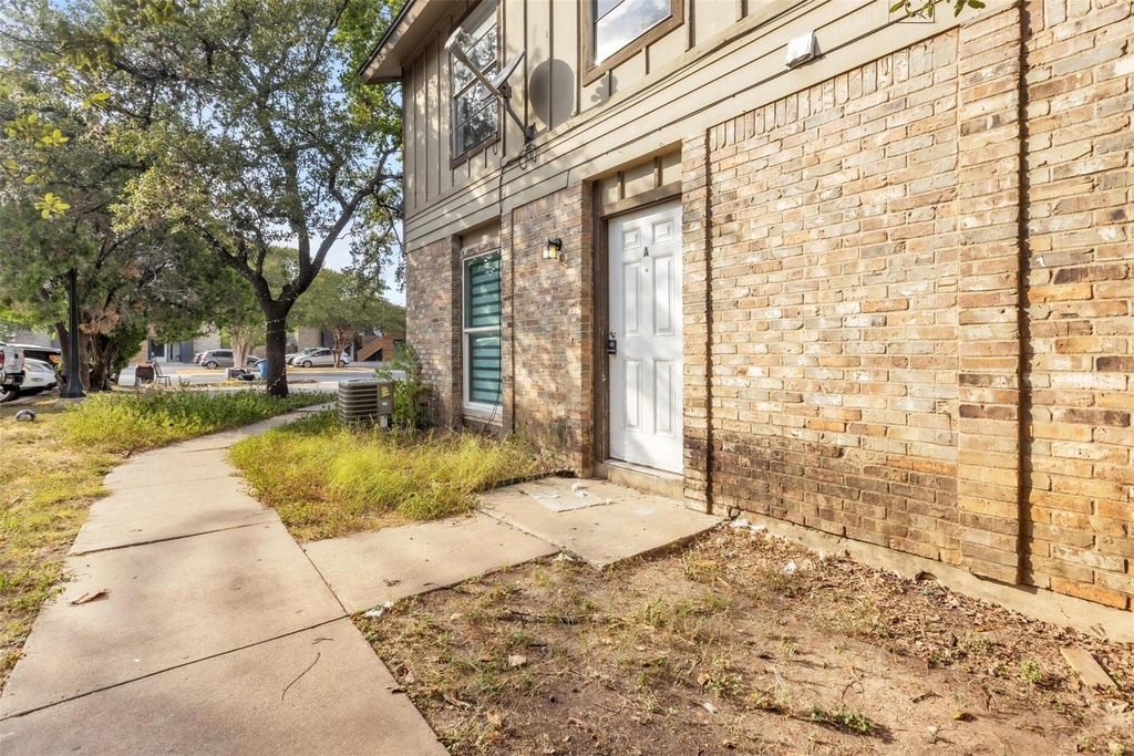 5805 Cougar Dr - Photo 9