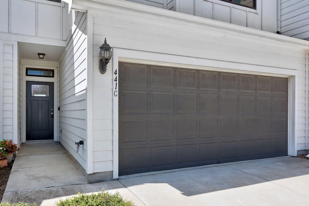 441 Fieldwood Dr - Photo 2