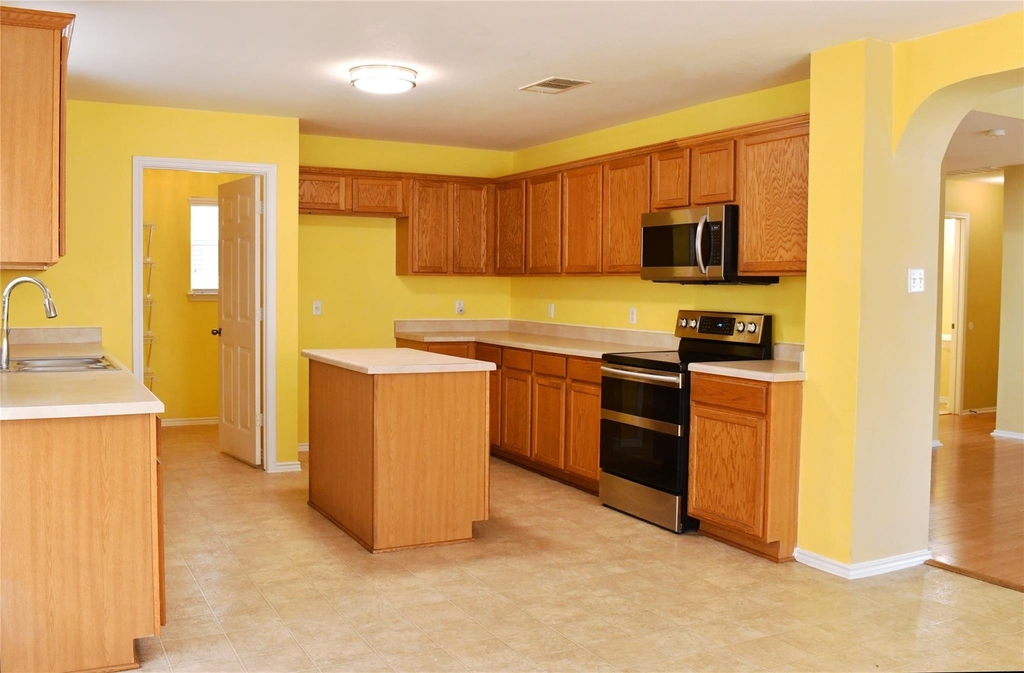 13516 Richard Nixon St - Photo 13