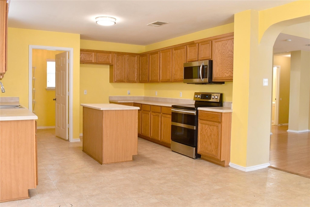 13516 Richard Nixon St - Photo 11