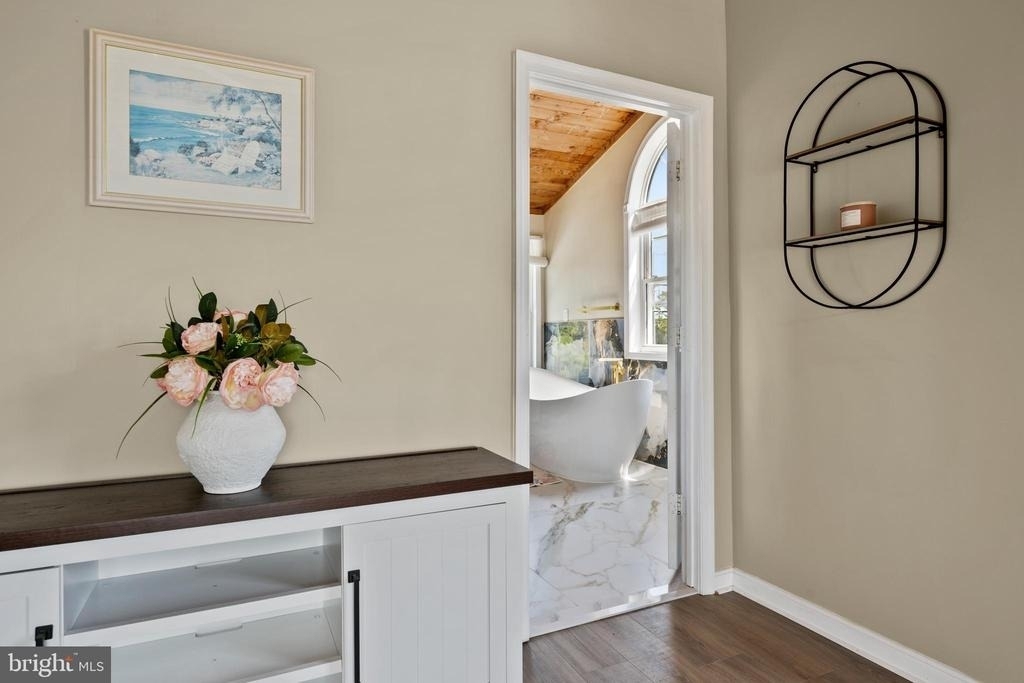 35205 Hassell Avenue - Photo 40
