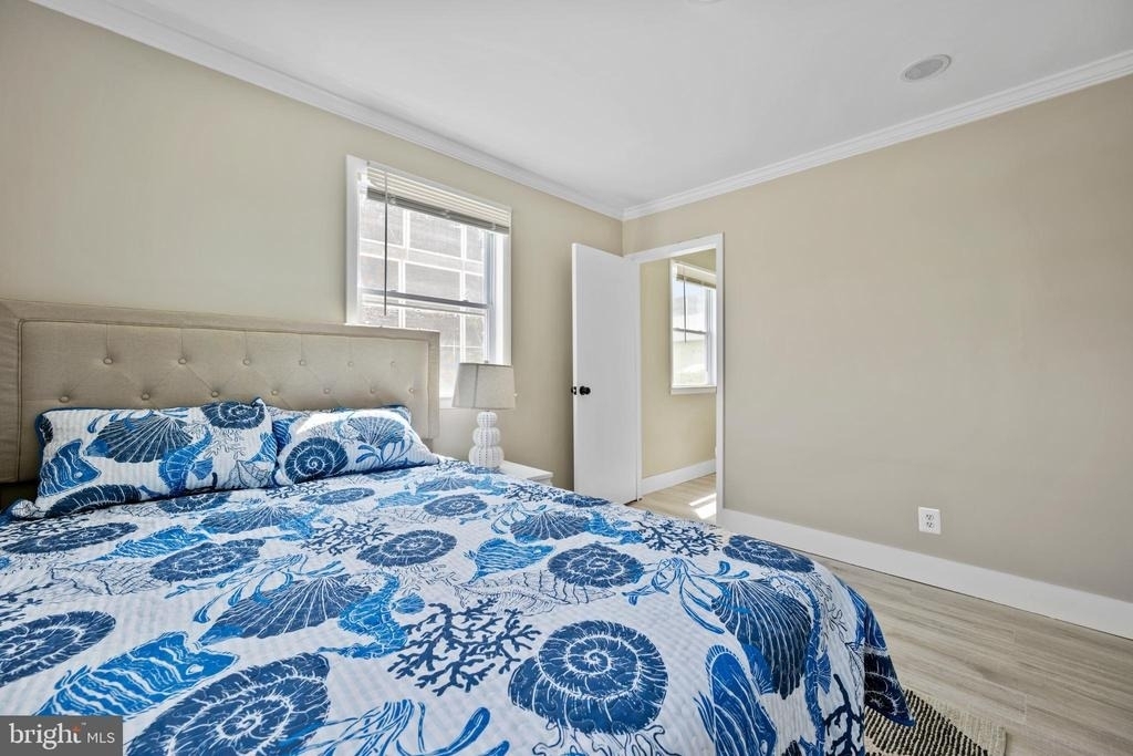35205 Hassell Avenue - Photo 54