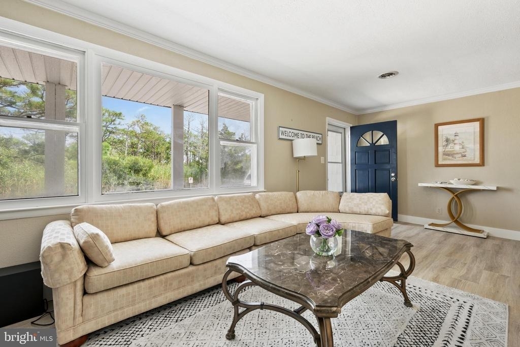35205 Hassell Avenue - Photo 47