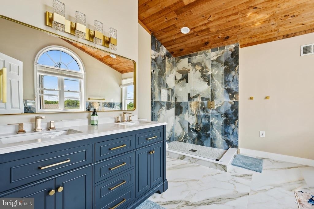 35205 Hassell Avenue - Photo 42