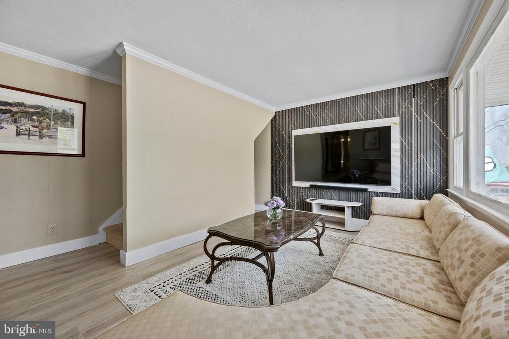 35205 Hassell Avenue - Photo 46