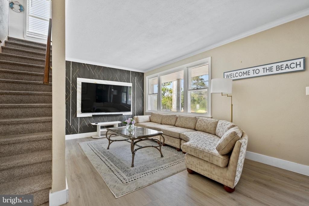 35205 Hassell Avenue - Photo 45