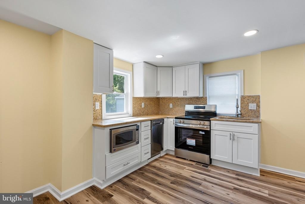 30 E Main Street - Photo 2