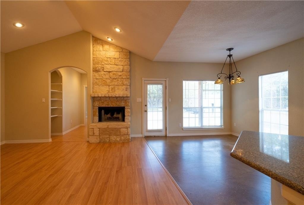 412 Cargill Dr - Photo 4