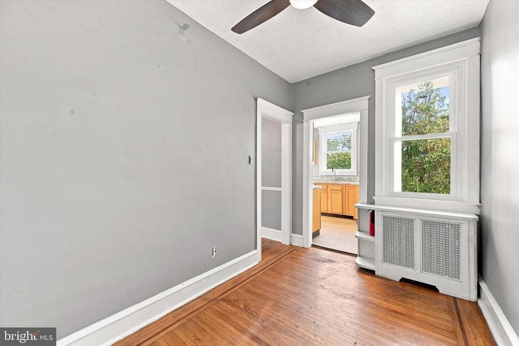 203 Barrett Street - Photo 6