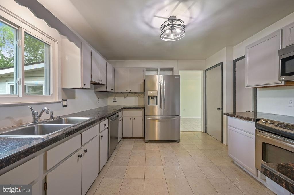 325 Alder Road - Photo 3