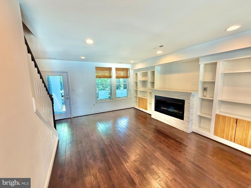 918 Hamilton Street Nw - Photo 6