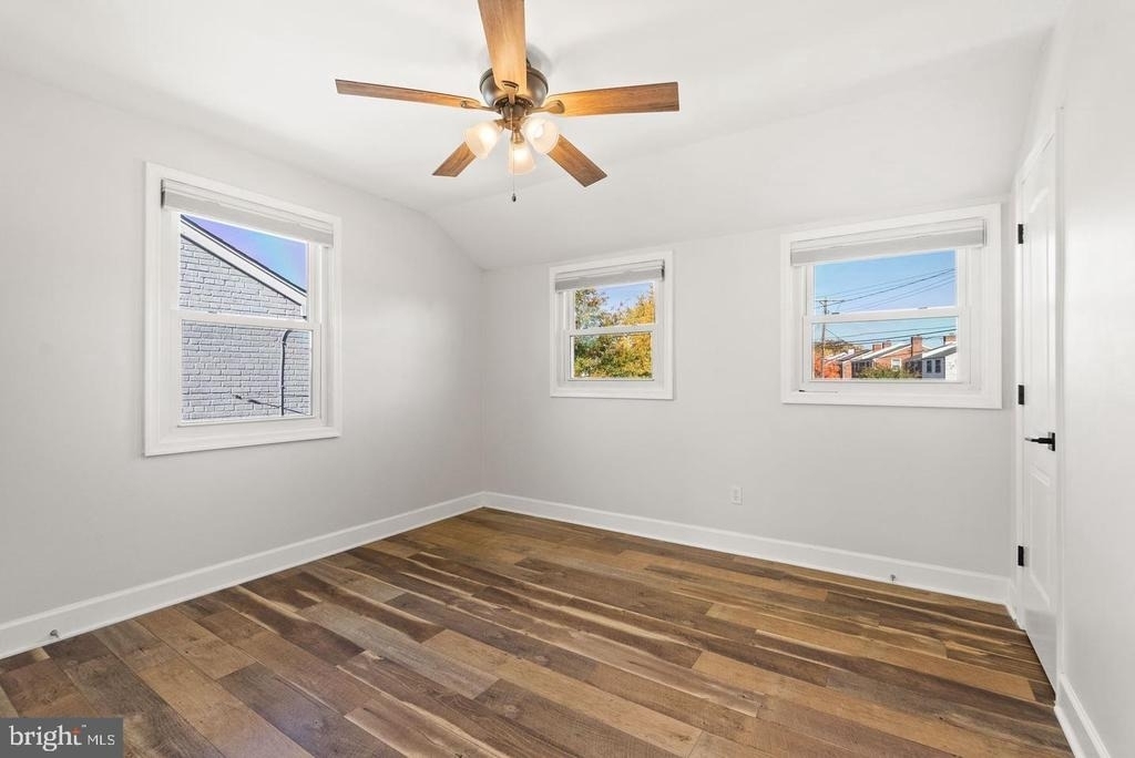 4355 G Street Se - Photo 16