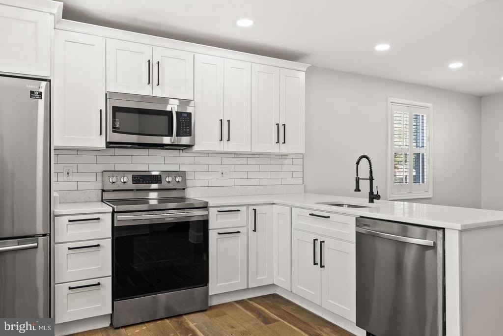 4355 G Street Se - Photo 12