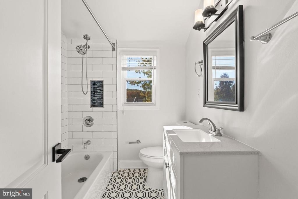 4355 G Street Se - Photo 18