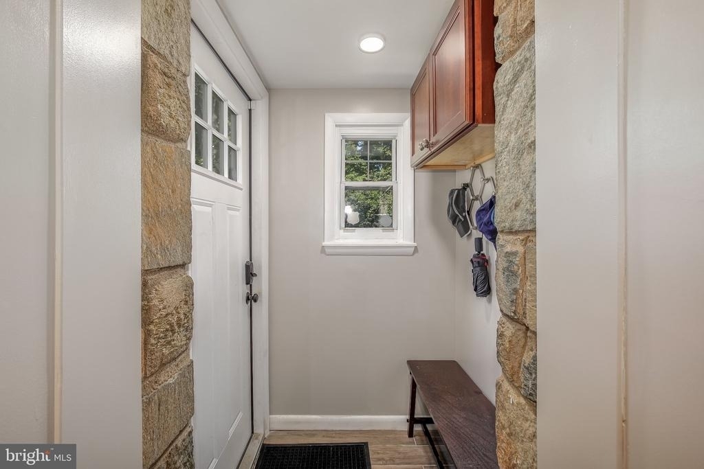 1909 33rd Se - Photo 14