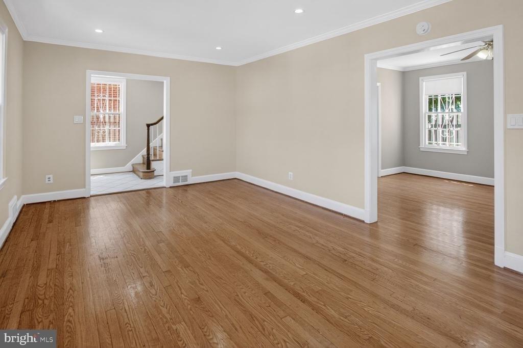4712 Piney Branch Road Nw - Photo 5