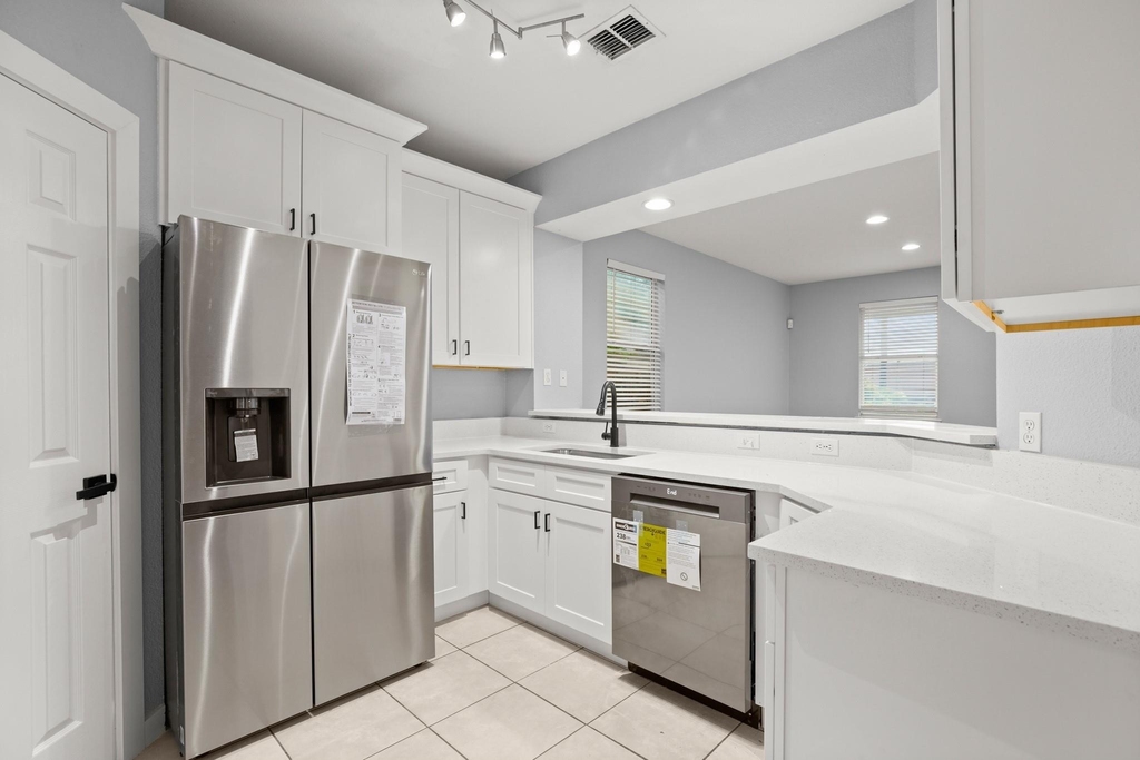 7617 Bennett Ave - Photo 8