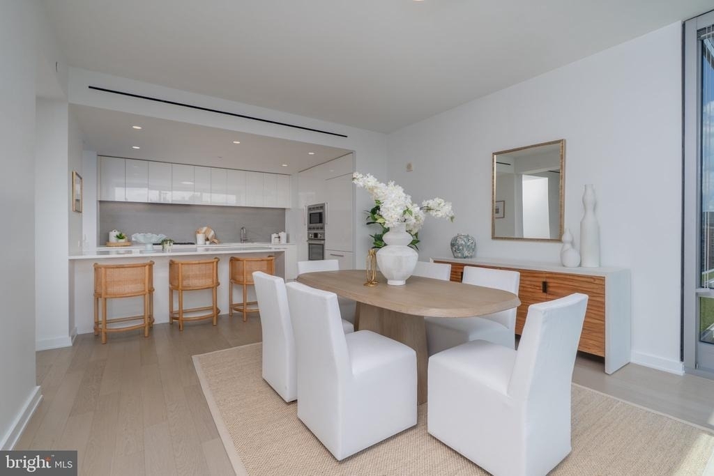 1111 24th Street Nw - Photo 18