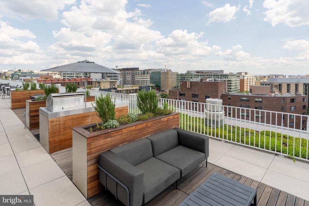 1111 24th Street Nw - Photo 45