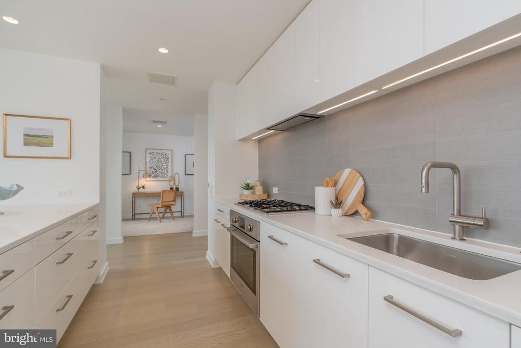 1111 24th Street Nw - Photo 25