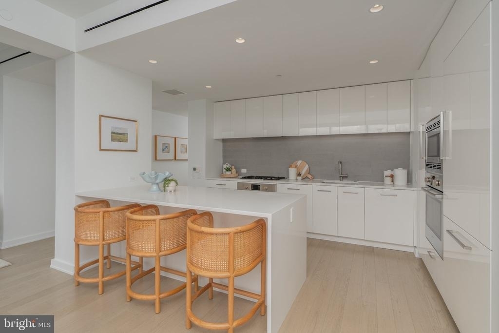 1111 24th Street Nw - Photo 22