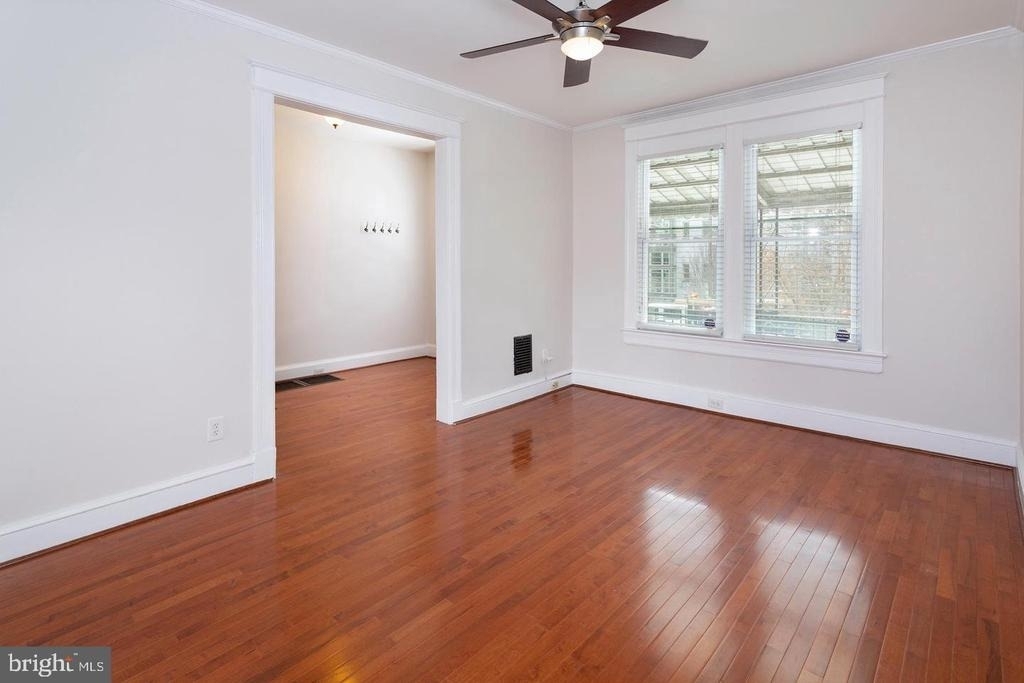 222 R Street Ne - Photo 10