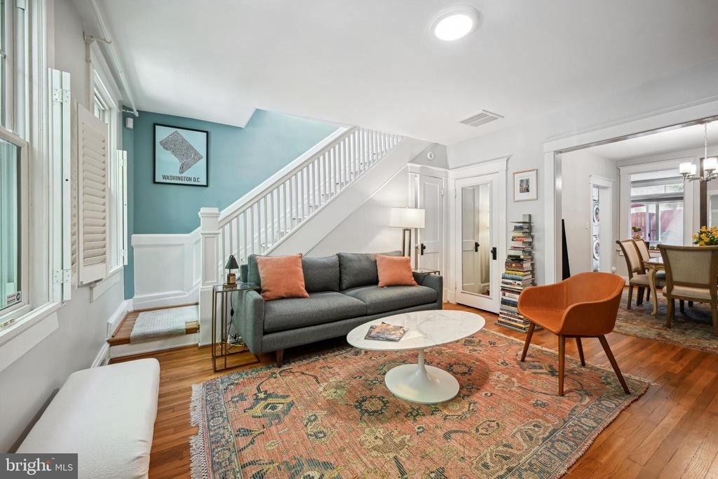 2111 37th Street Nw - Photo 5