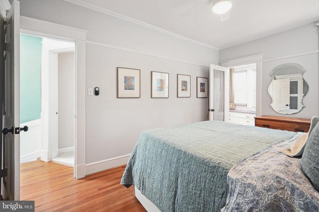 2111 37th Street Nw - Photo 17