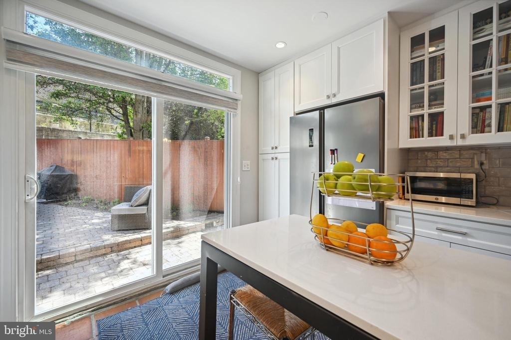 2111 37th Street Nw - Photo 11