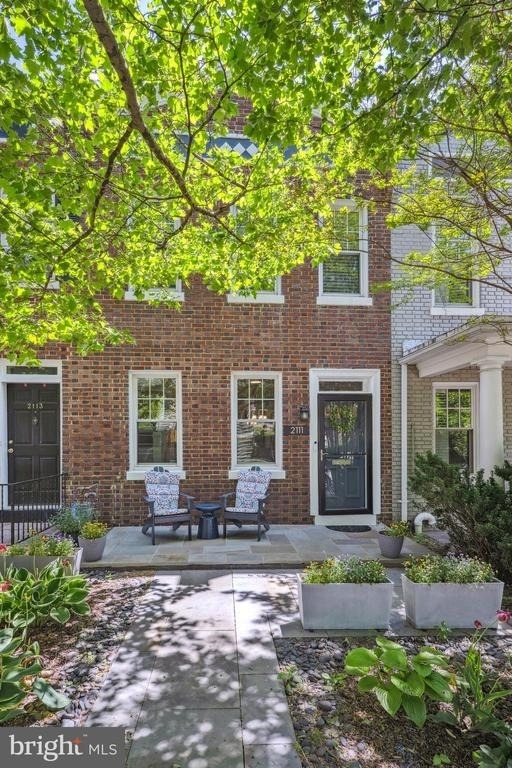 2111 37th Street Nw - Photo 1