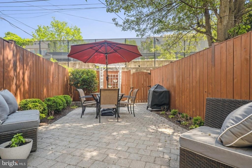 2111 37th Street Nw - Photo 14