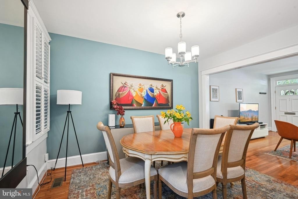 2111 37th Street Nw - Photo 8