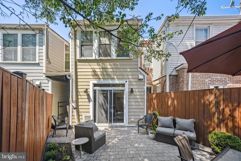 2111 37th Street Nw - Photo 15