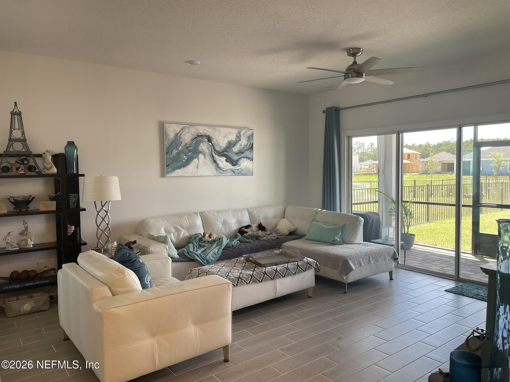 417 Hasler Avenue - Photo 1