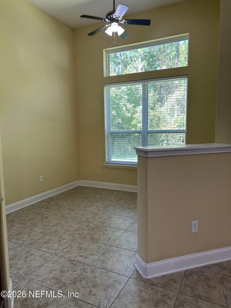 296 Ellsworth Circle - Photo 4