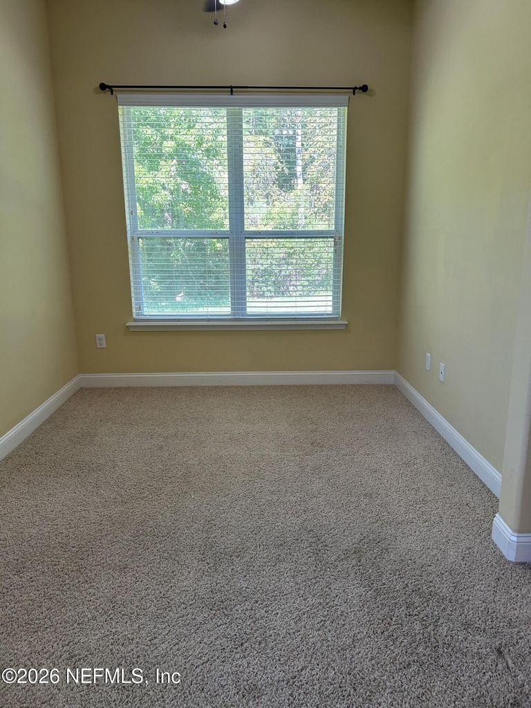 296 Ellsworth Circle - Photo 9