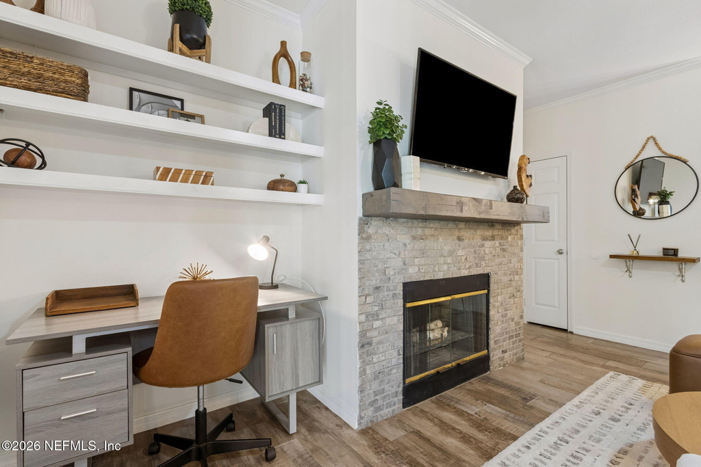 211 Colima Court - Photo 8