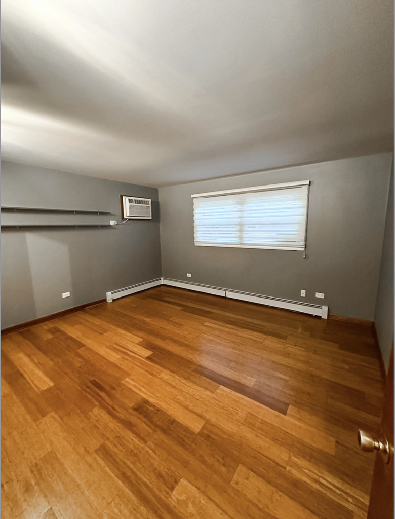 4627 Eberly Avenue - Photo 5