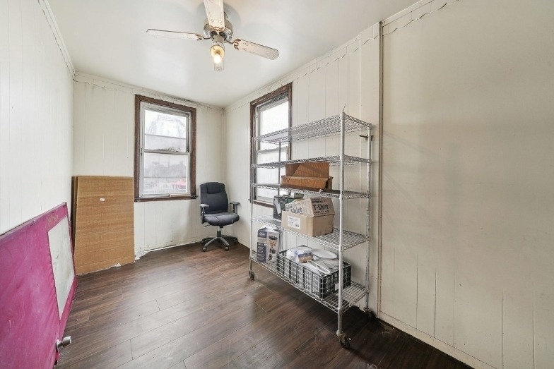 2556 S Albany Avenue - Photo 17
