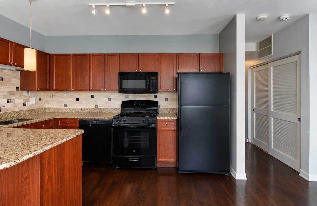 4537 S Drexel Boulevard - Photo 4