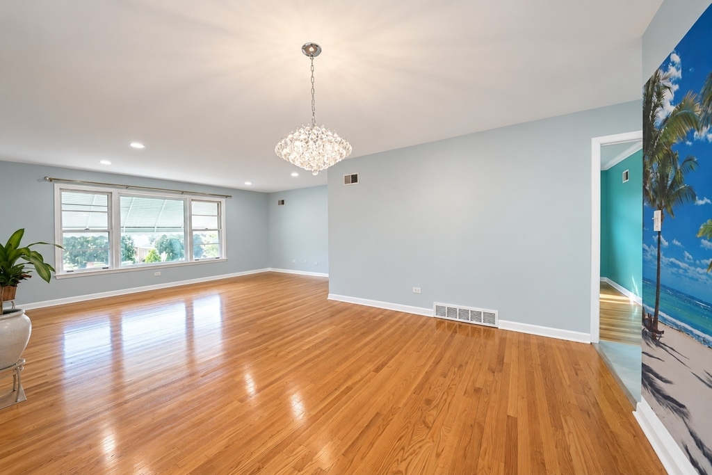 8608 W Carmen Avenue - Photo 6