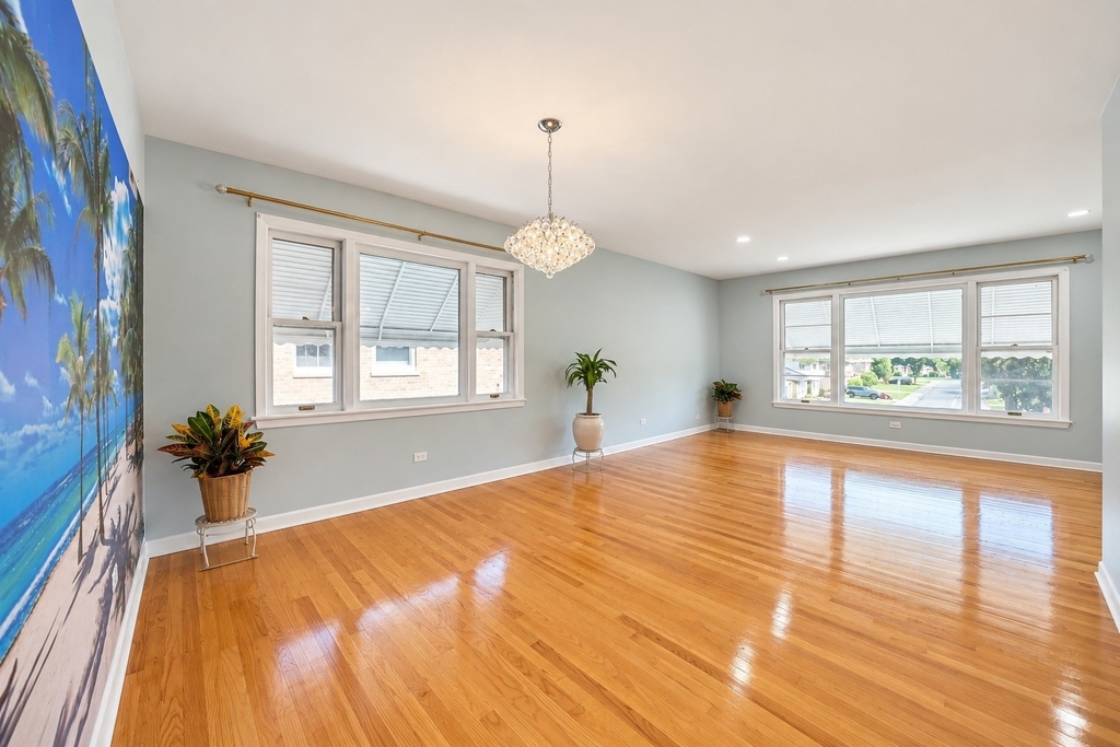 8608 W Carmen Avenue - Photo 4
