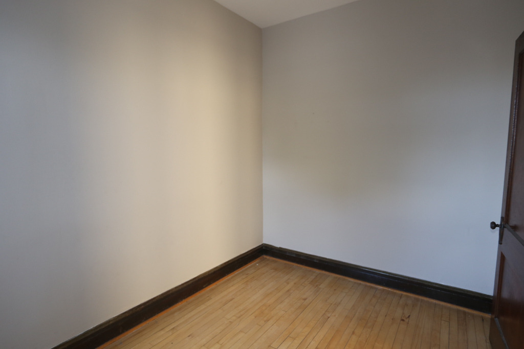 1927 W Schiller Street - Photo 15