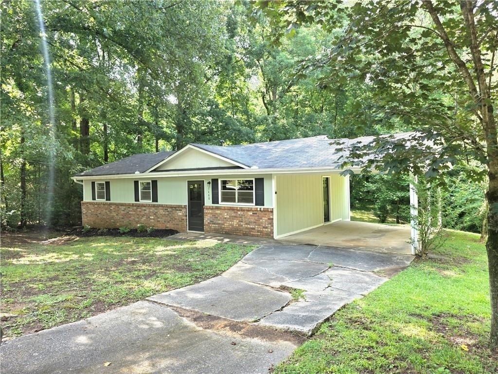 3460 Meadowview Drive - Photo 1