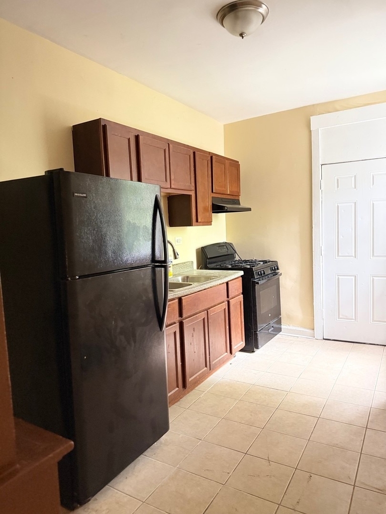 5703 S Emerald Avenue - Photo 10